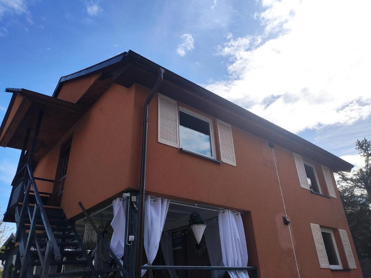Domek Inosasino Z Basenem I Sauna Exterior photo